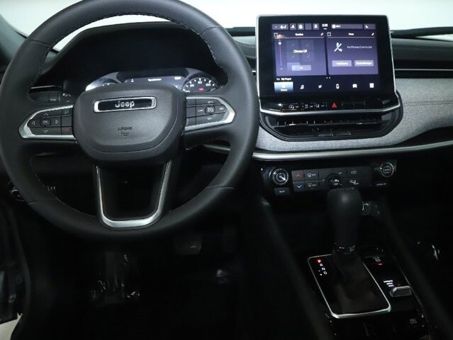 2024 Jeep Compass in Bedford, OH 44146 - 18104026 28