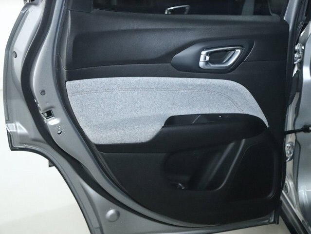 2024 Jeep Compass in Bedford, OH 44146 - 18104026 13