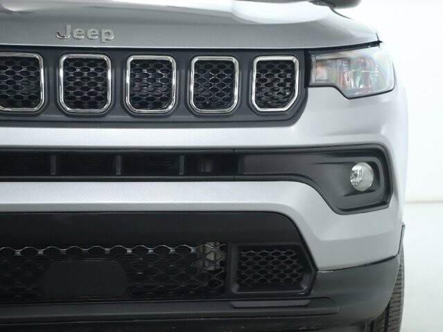 2024 Jeep Compass in Bedford, OH 44146 - 18104026 7