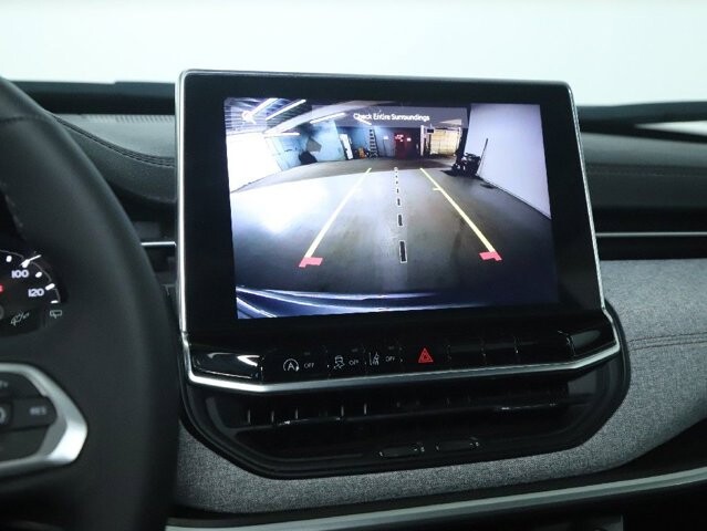 2024 Jeep Compass in Bedford, OH 44146 - 18104026 29