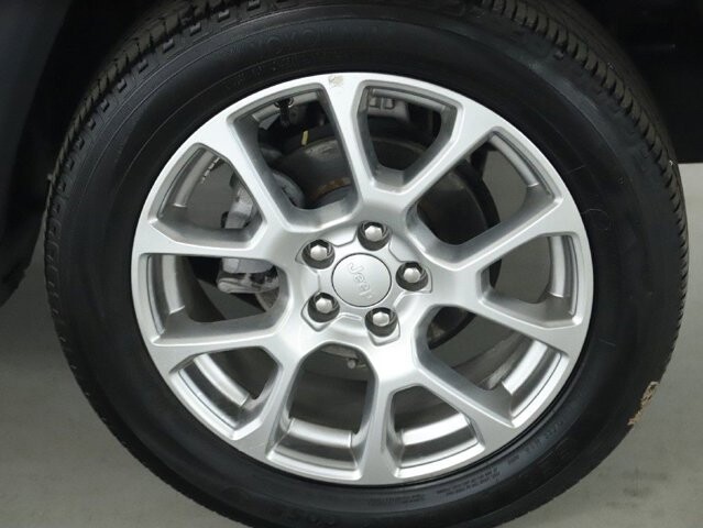 2024 Jeep Compass in Bedford, OH 44146 - 18104026 39