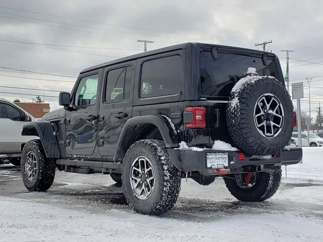 2026 Jeep Wrangler in Bedford, OH 44146 - 18104027 3