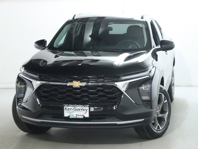 2025 Chevrolet Trax in Bedford, OH 44146 - 18104028 3