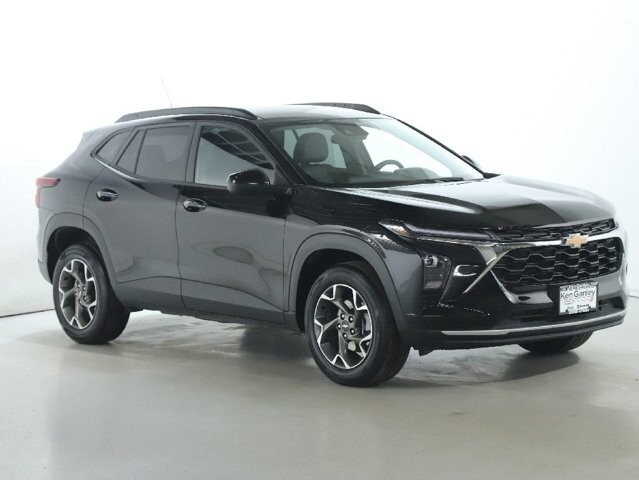 2025 Chevrolet Trax in Bedford, OH 44146 - 18104028 9