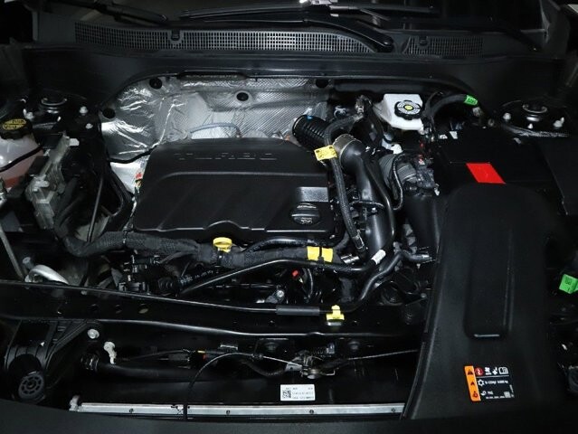 2025 Chevrolet Trax in Bedford, OH 44146 - 18104028 35