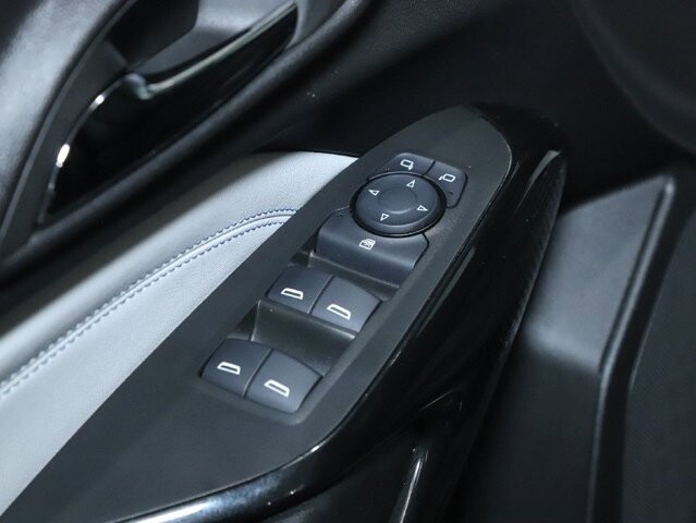 2025 Chevrolet Trax in Bedford, OH 44146 - 18104028 16