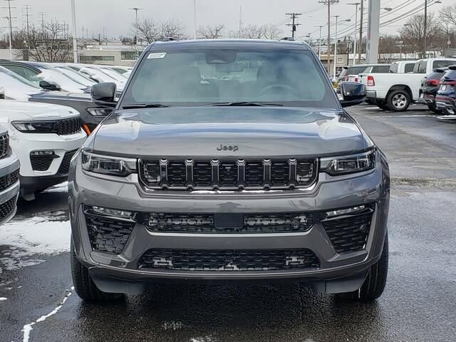 2026 Jeep Grand Cherokee in Bedford, OH 44146 - 18104029 5