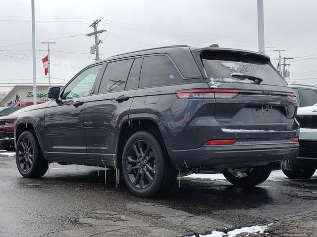 2026 Jeep Grand Cherokee in Bedford, OH 44146 - 18104029 3