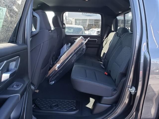 2026 RAM 1500 in Bedford, OH 44146 - 18104030 7