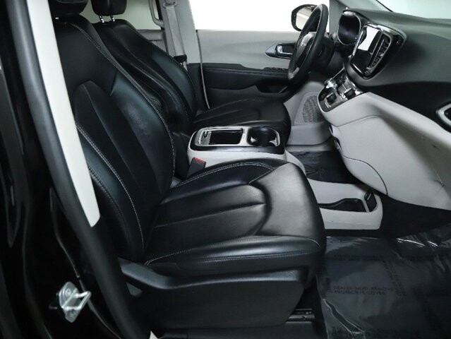 2024 Chrysler Pacifica in Bedford, OH 44146 - 18104032 34