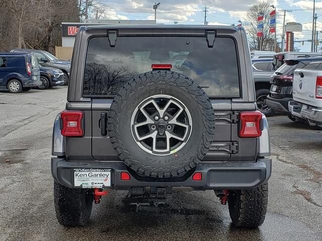 2026 Jeep Wrangler in Bedford, OH 44146 - 18104033 4