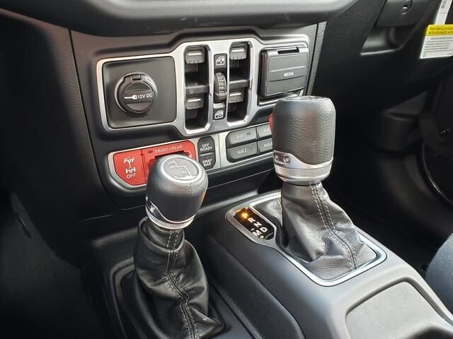 2026 Jeep Wrangler in Bedford, OH 44146 - 18104033 11