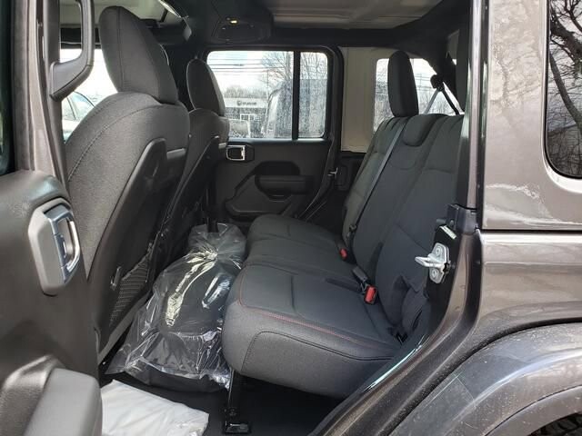 2026 Jeep Wrangler in Bedford, OH 44146 - 18104033 7