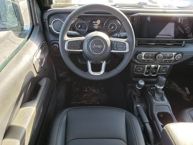 2026 Jeep Wrangler in Bedford, OH 44146 - 18104034 9