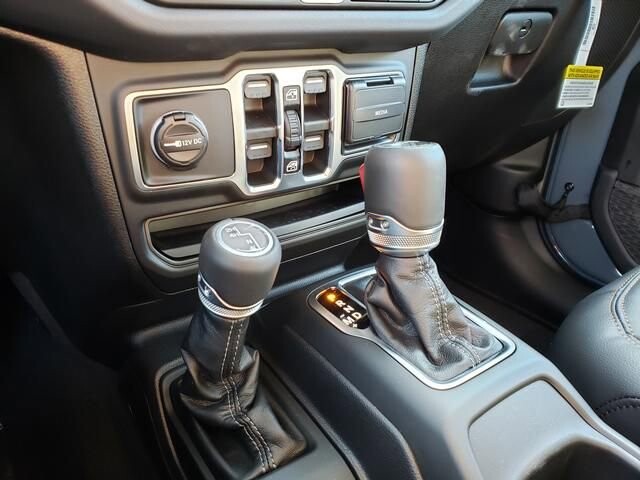 2026 Jeep Wrangler in Bedford, OH 44146 - 18104040 11