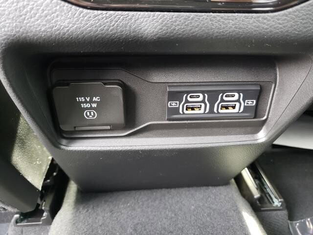 2024 Jeep Grand Cherokee in Bedford, OH 44146 - 18104045 8