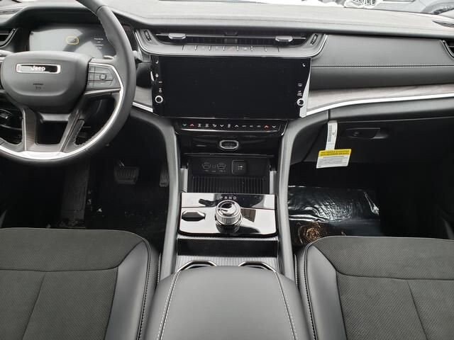 2026 Jeep Grand Cherokee in Bedford, OH 44146 - 18104048 9