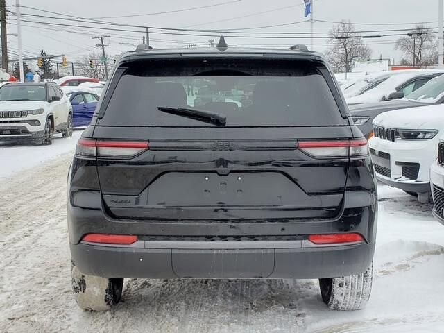 2026 Jeep Grand Cherokee in Bedford, OH 44146 - 18104048 4