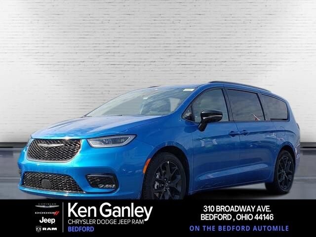 2026 Chrysler Pacifica in Bedford, OH 44146 - 18104052