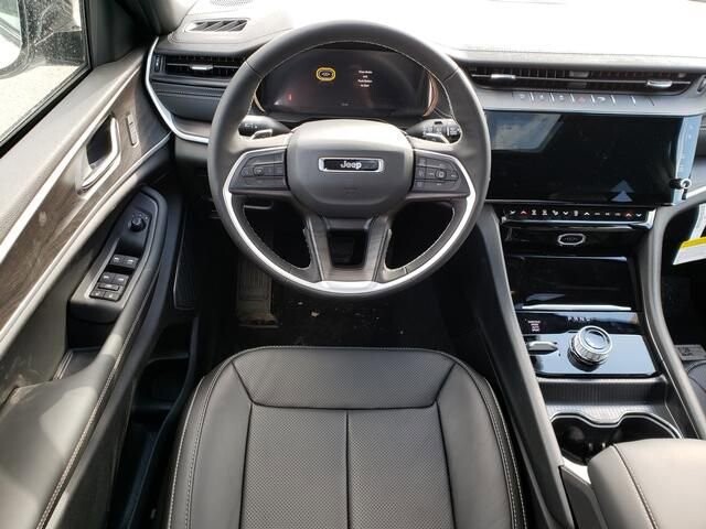 2026 Jeep Grand Cherokee in Bedford, OH 44146 - 18104053 10