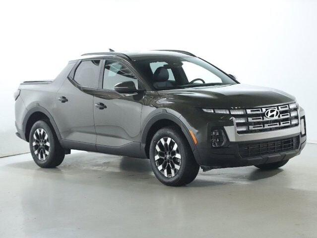2025 Hyundai Santa Cruz in Bedford, OH 44146 - 18104054 9