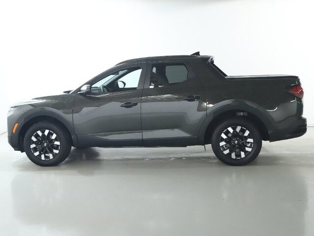 2025 Hyundai Santa Cruz in Bedford, OH 44146 - 18104054 39