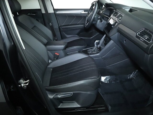 2024 Volkswagen Tiguan in Bedford, OH 44146 - 18104057 36