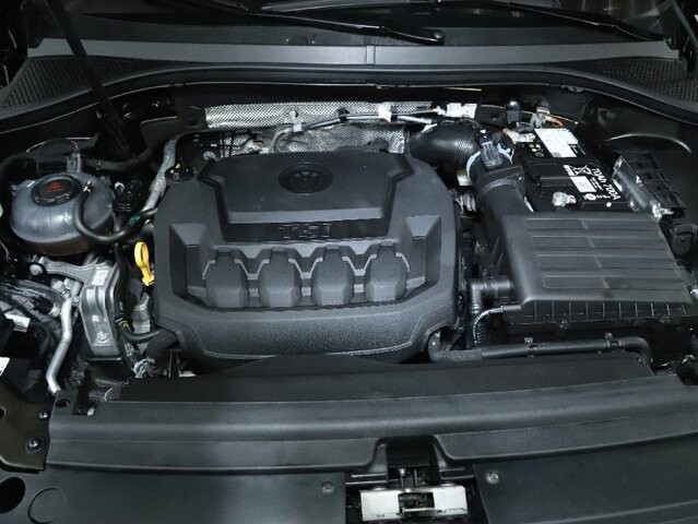 2024 Volkswagen Tiguan in Bedford, OH 44146 - 18104057 37