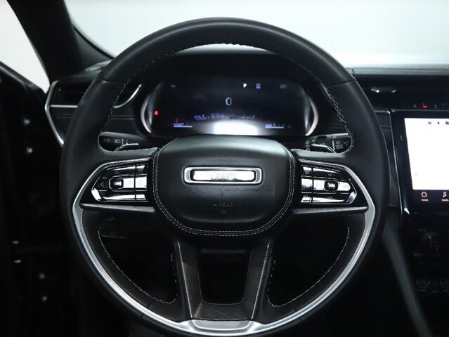 2024 Jeep Grand Cherokee L in Bedford, OH 44146 - 18104059 24