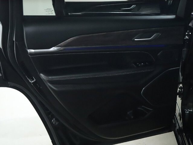 2024 Jeep Grand Cherokee L in Bedford, OH 44146 - 18104059 13