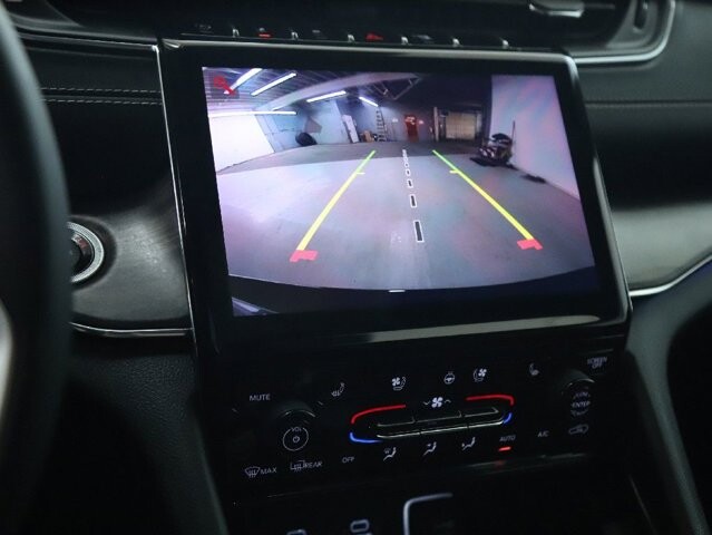 2024 Jeep Grand Cherokee L in Bedford, OH 44146 - 18104059 32