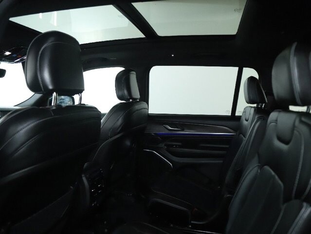 2024 Jeep Grand Cherokee L in Bedford, OH 44146 - 18104059 16