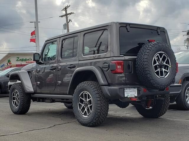 2026 Jeep Wrangler in Bedford, OH 44146 - 18104060 3