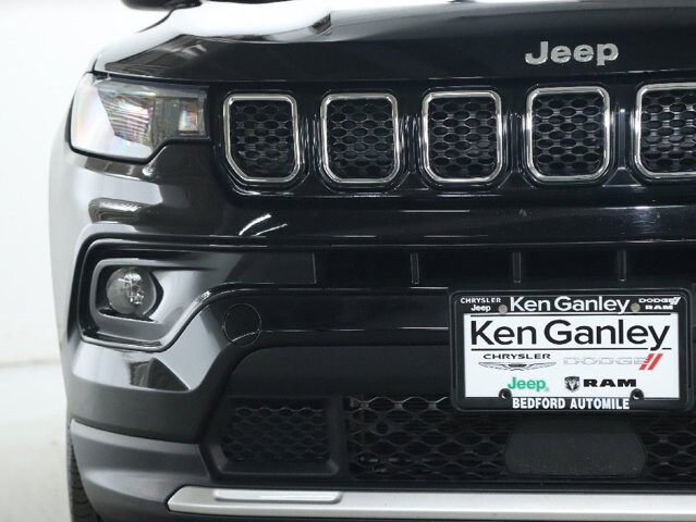 2024 Jeep Compass in Bedford, OH 44146 - 18104062 6