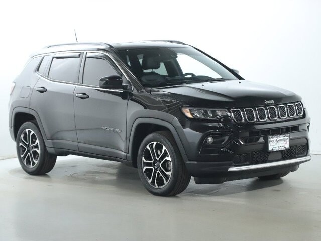 2024 Jeep Compass in Bedford, OH 44146 - 18104062 9