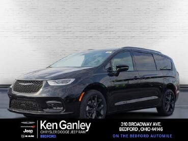 2026 Chrysler Pacifica in Bedford, OH 44146