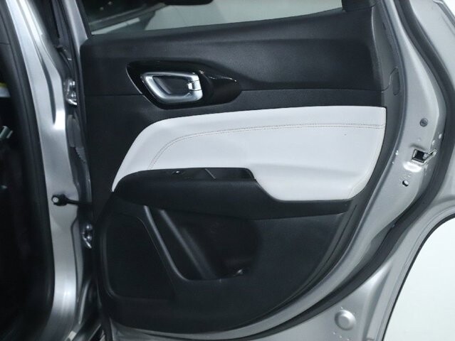 2023 Jeep Compass in Bedford, OH 44146 - 18104066 30