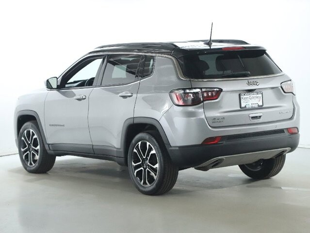 2023 Jeep Compass in Bedford, OH 44146 - 18104066 39