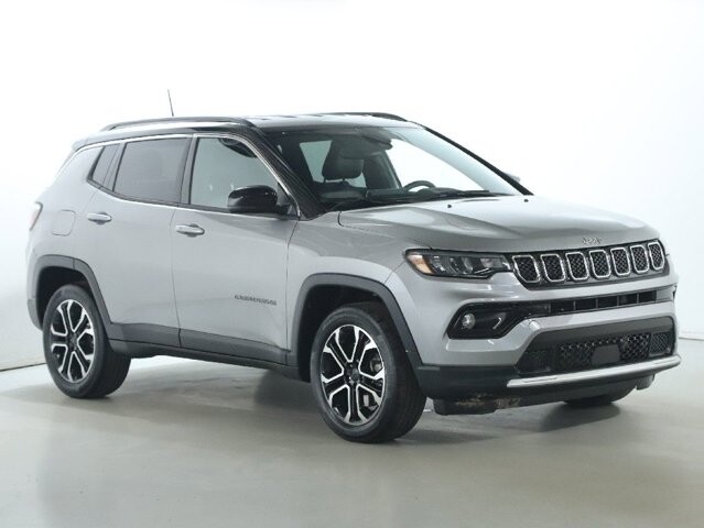 2023 Jeep Compass in Bedford, OH 44146 - 18104066 9