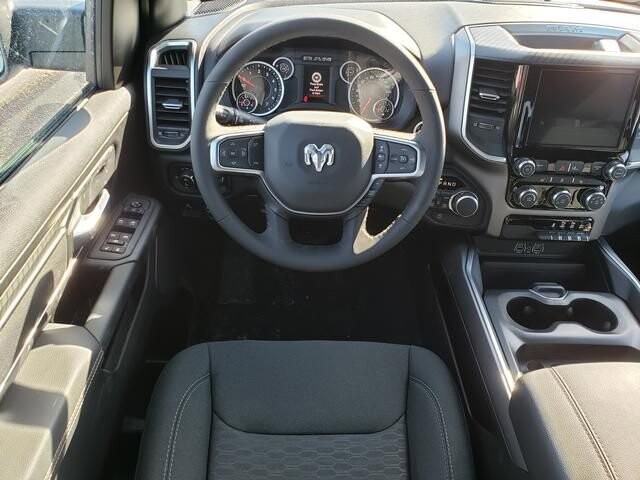 2026 RAM 1500 in Bedford, OH 44146 - 18104067 9