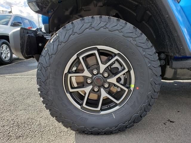 2026 Jeep Wrangler in Bedford, OH 44146 - 18104068 12