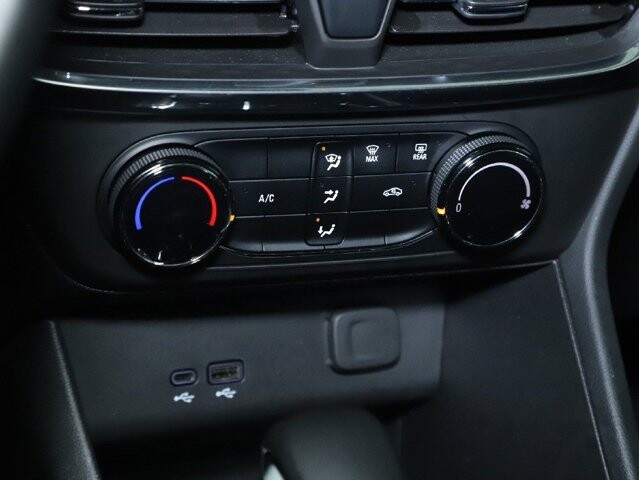 2025 Buick Encore GX in Bedford, OH 44146 - 18104071 26