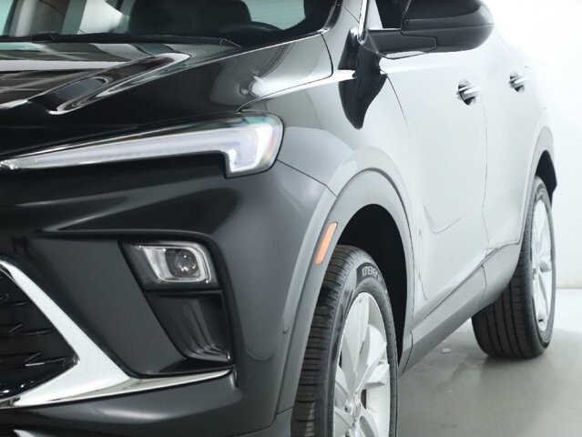 2025 Buick Encore GX in Bedford, OH 44146 - 18104071 4