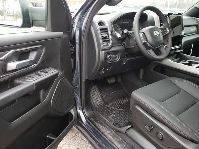 2025 RAM 1500 in Bedford, OH 44146 - 18104074 6