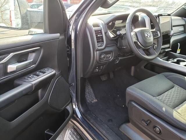 2026 RAM 1500 in Bedford, OH 44146 - 18104075 7