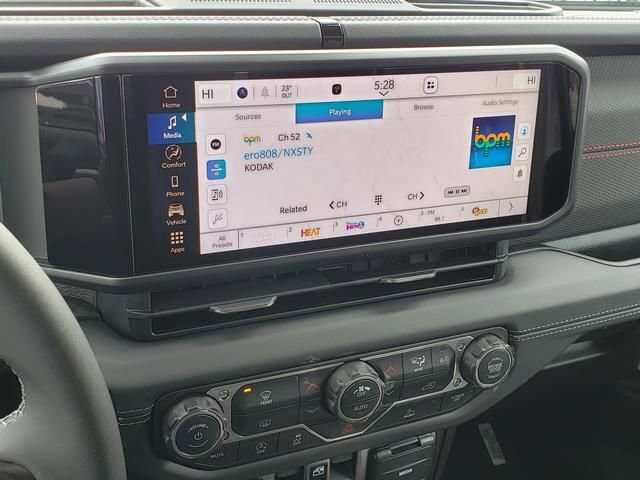 2026 Jeep Wrangler in Bedford, OH 44146 - 18104079 10