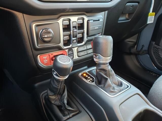 2026 Jeep Wrangler in Bedford, OH 44146 - 18104081 11