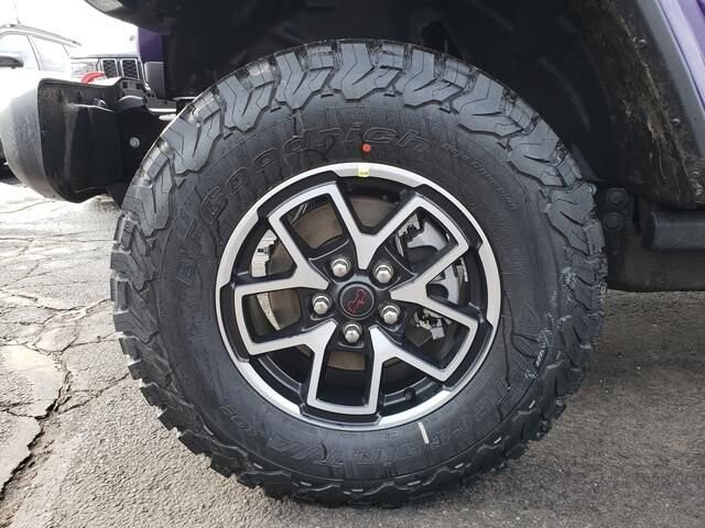 2026 Jeep Wrangler in Bedford, OH 44146 - 18104083 12