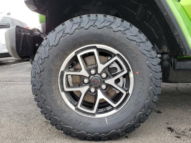 2026 Jeep Wrangler in Bedford, OH 44146 - 18104087 12