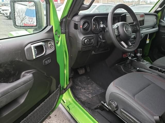 2026 Jeep Wrangler in Bedford, OH 44146 - 18104087 6